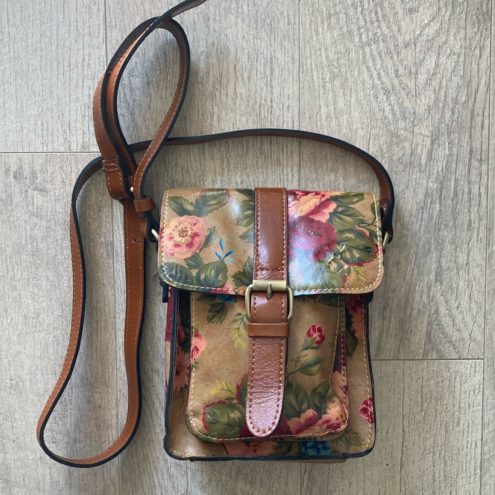 Patricia Nash Cascina Small Floral English Country 
Crossbody